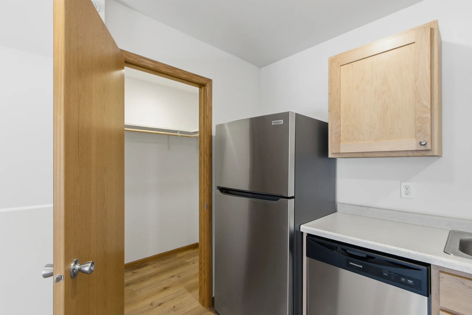 2 Bed (Over Garage) — interior
